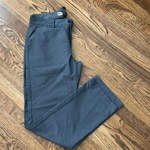 Travis Mathew Men's Slate Gray Chinos